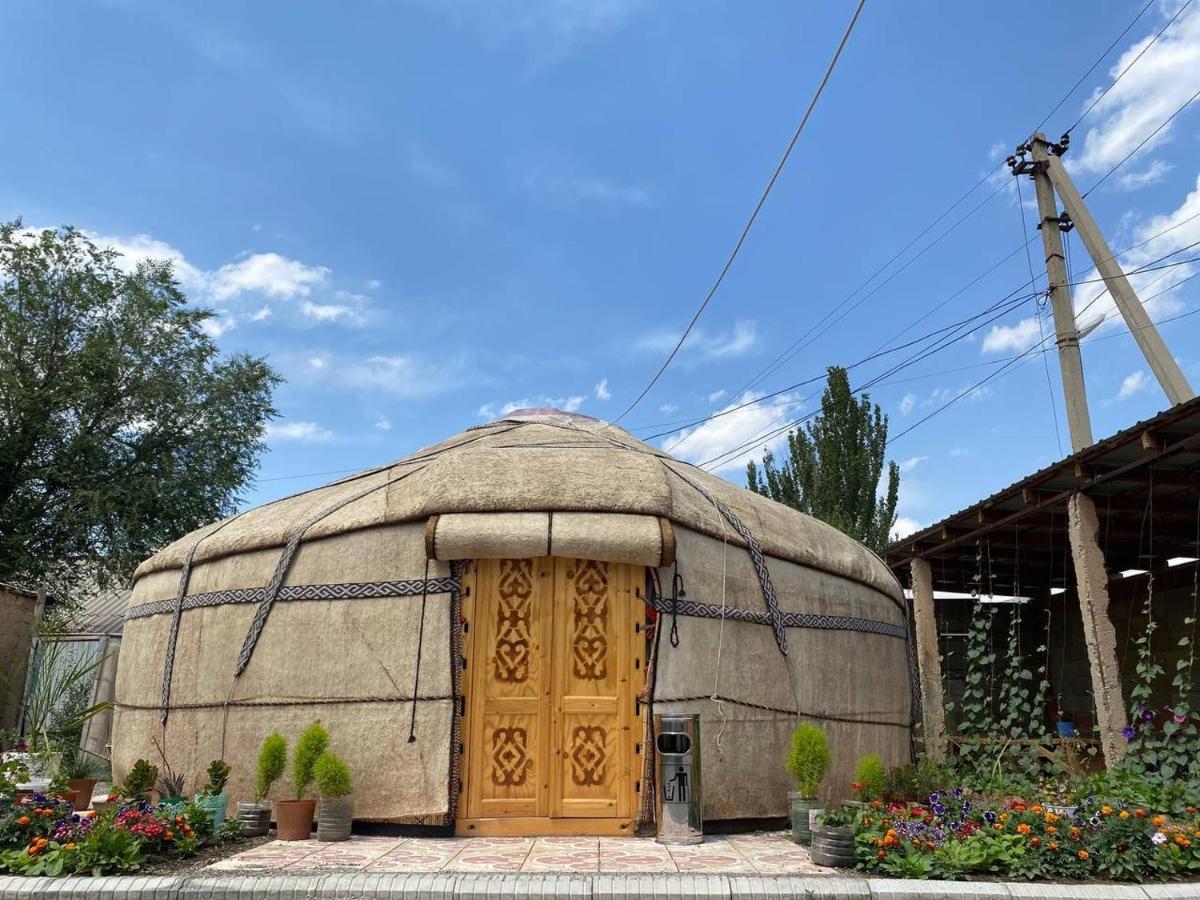 Naryn Guest House Екстер'єр фото