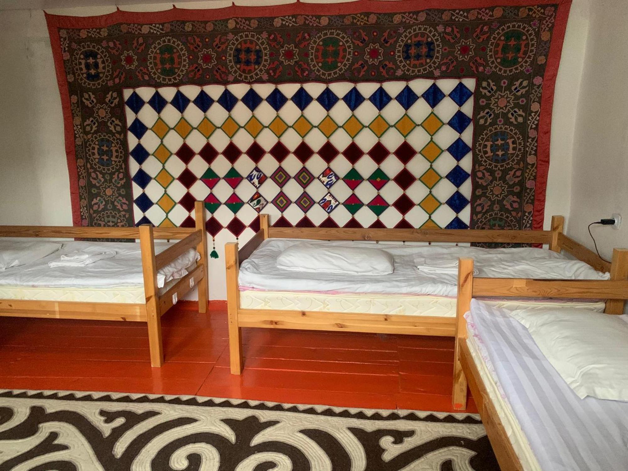 Naryn Guest House Екстер'єр фото